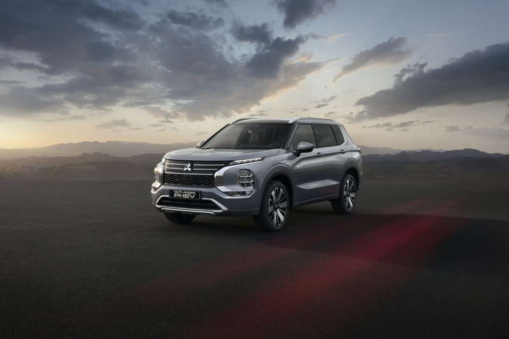 Mitsubishi Outlander 2025