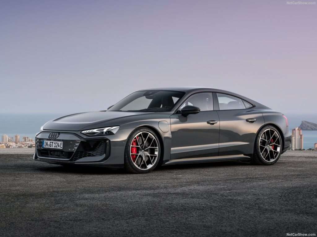 Audi RS e-tron GT 2025
