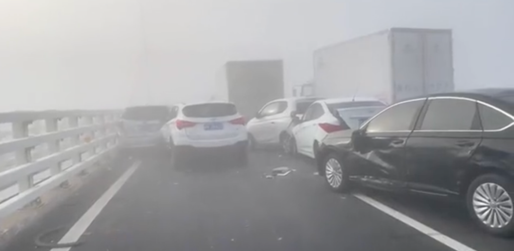 What to Do in Case of an Accident During Fog
