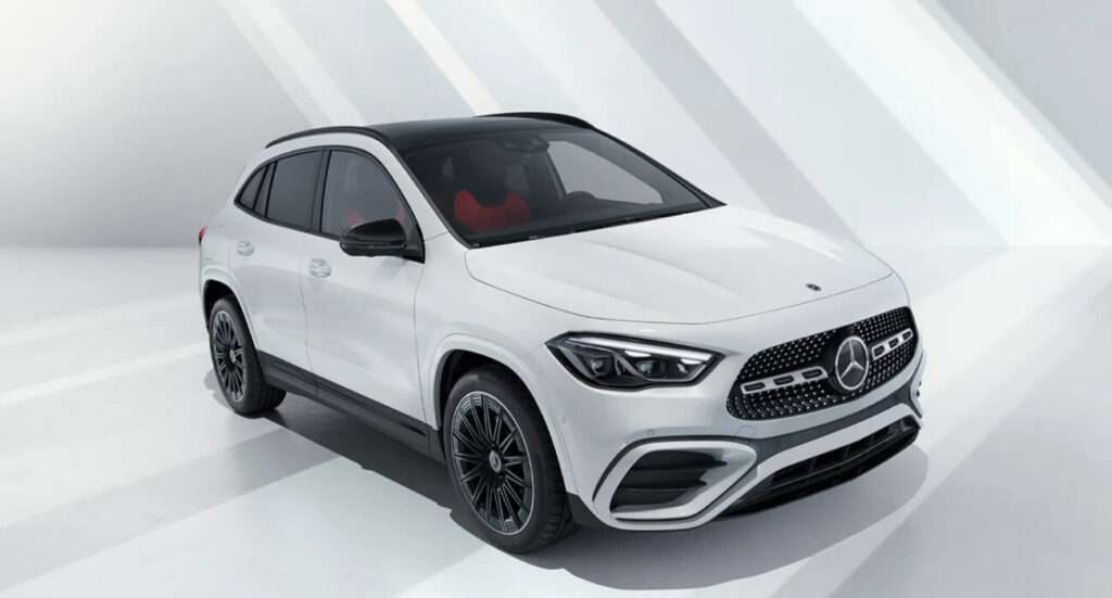 2025 Mercedes-Benz GLA 200
