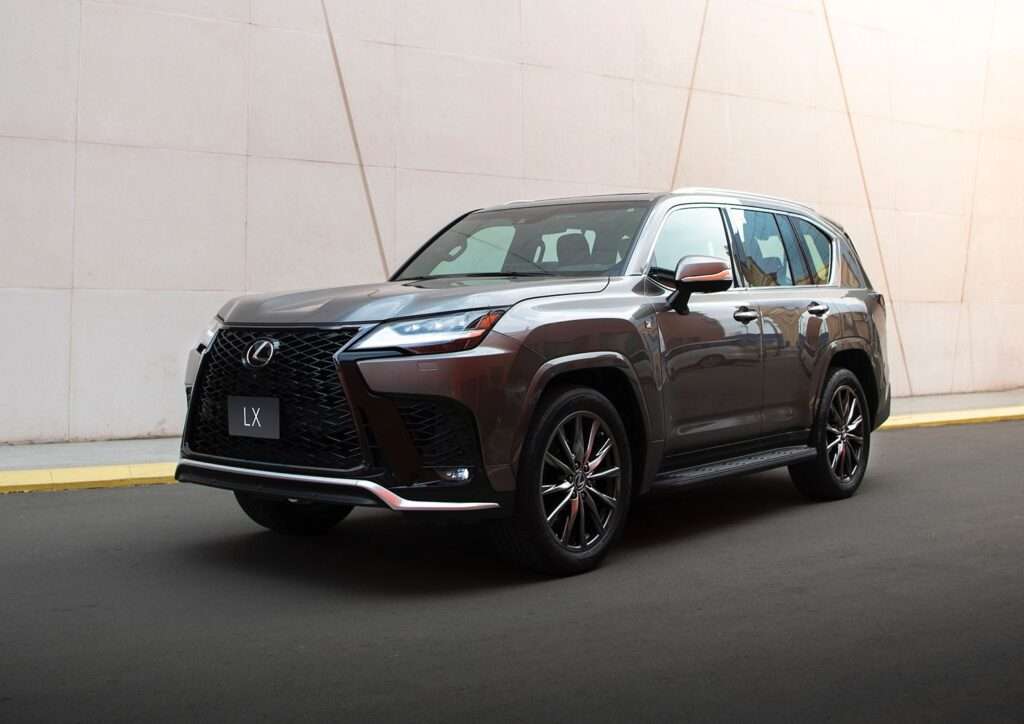 Lexus LX 700h