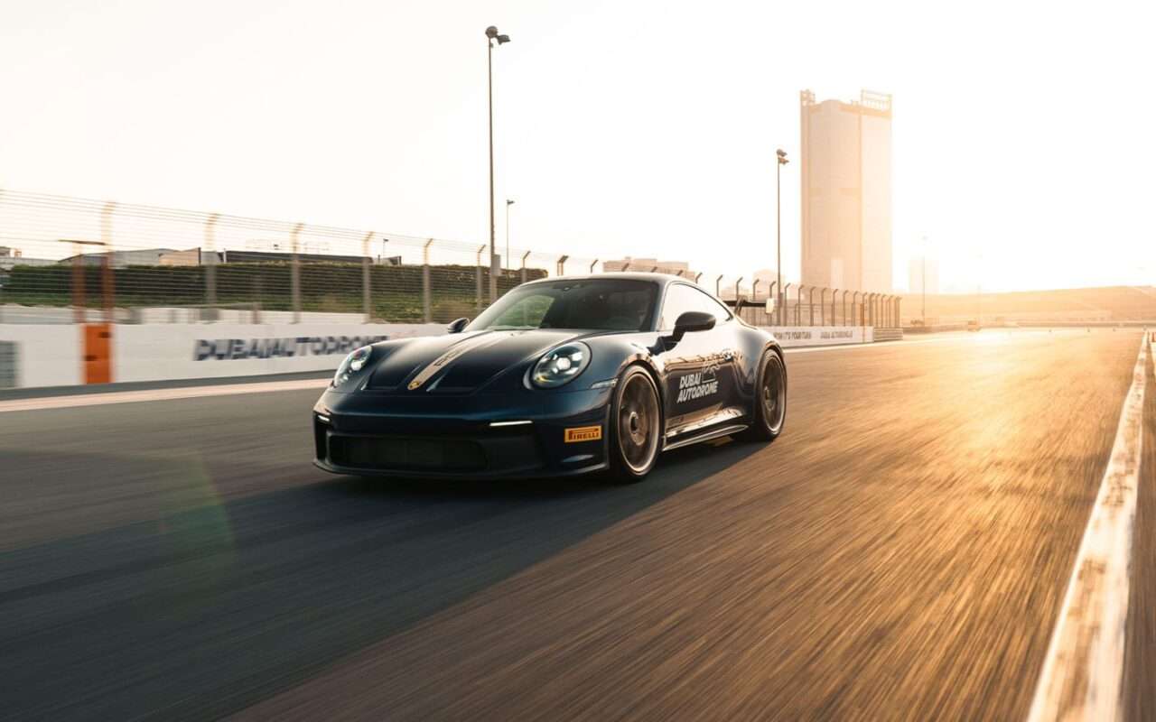 Dubai Autodrome Experiences: Pricing & Rides - driveuae.ae