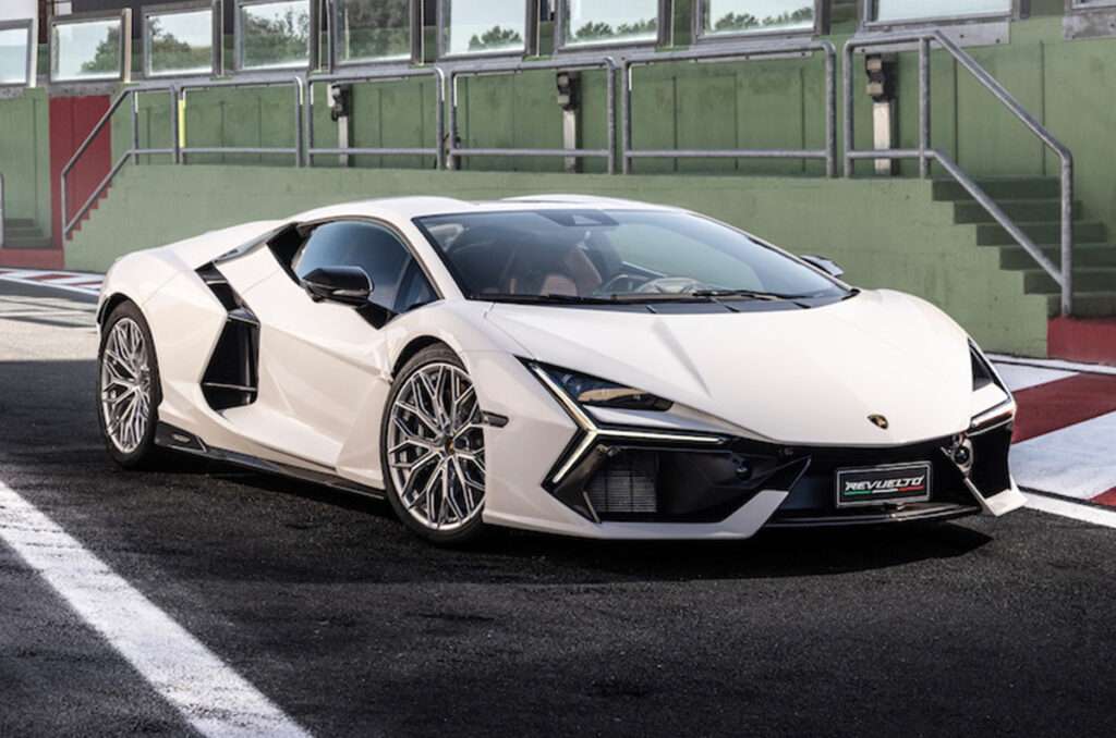 2025 Lamborghini Revuelto
