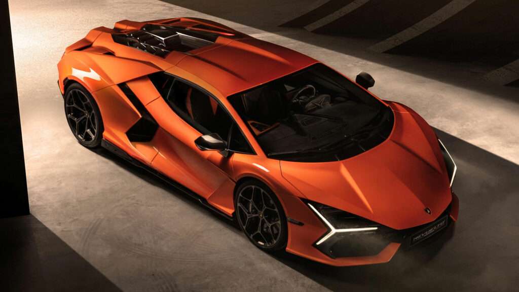 2025 Lamborghini Revuelto