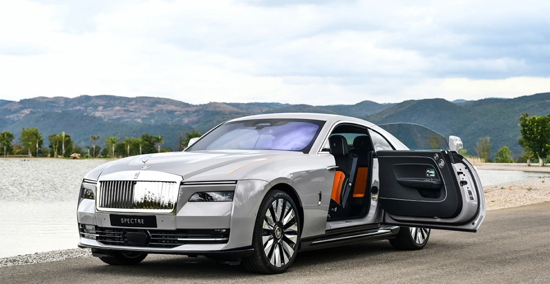 2025 Rolls-Royce Spectre