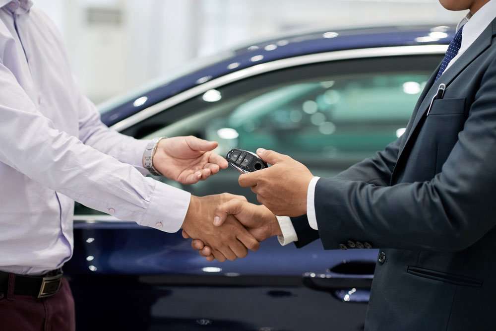 places to buy used car in dubai