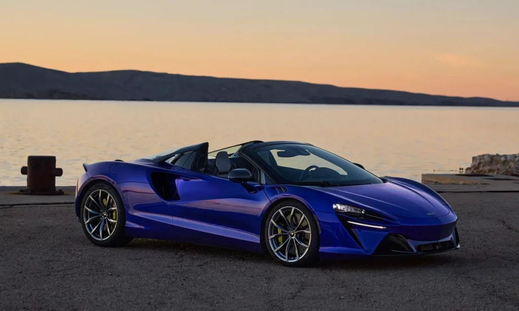 McLaren Artura Spider 2025