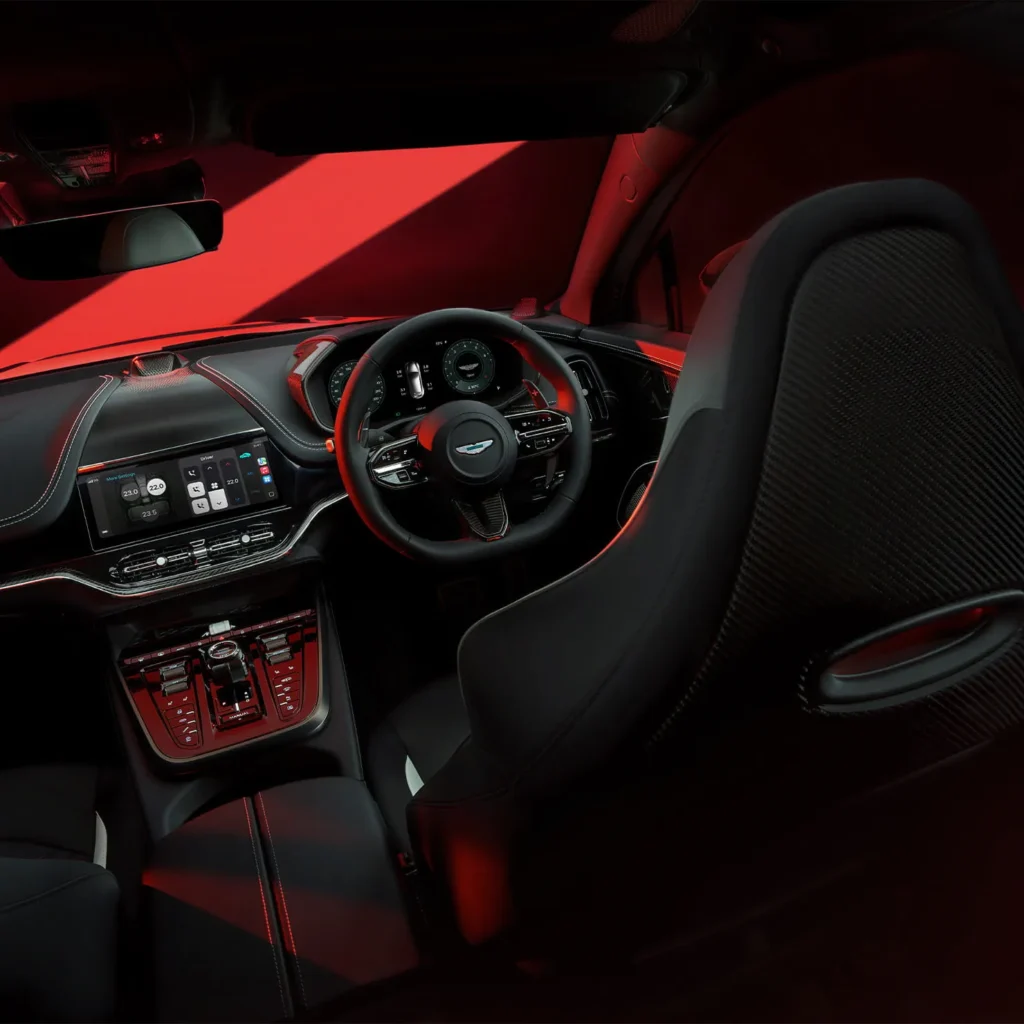 Aston Martin DBX S
