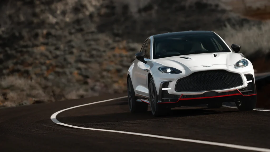 Aston Martin DBX S