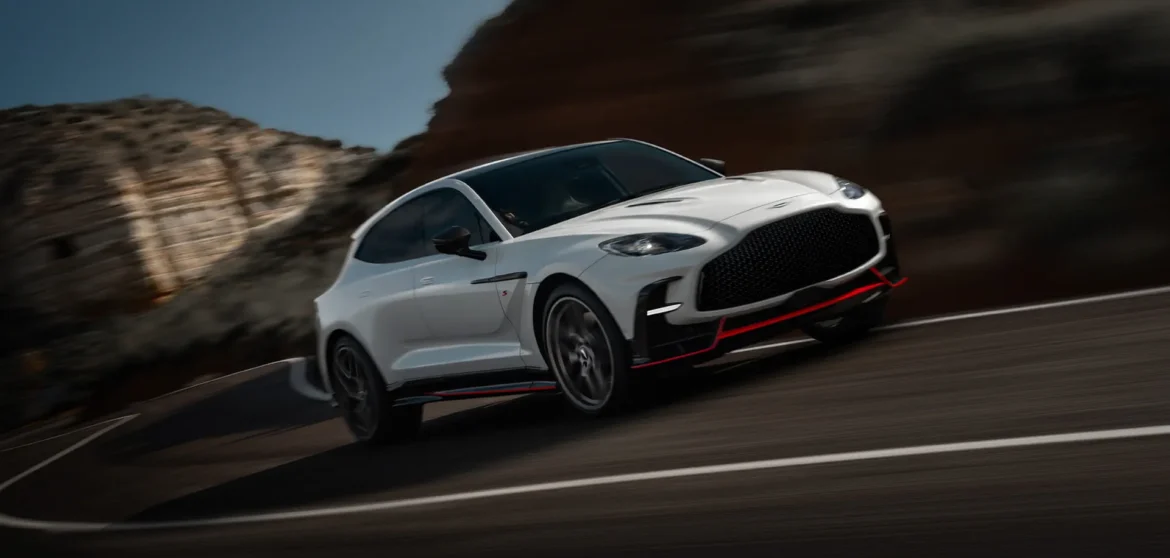 Aston Martin DBX S