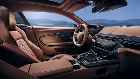 2025 Aston Martin Vanquish