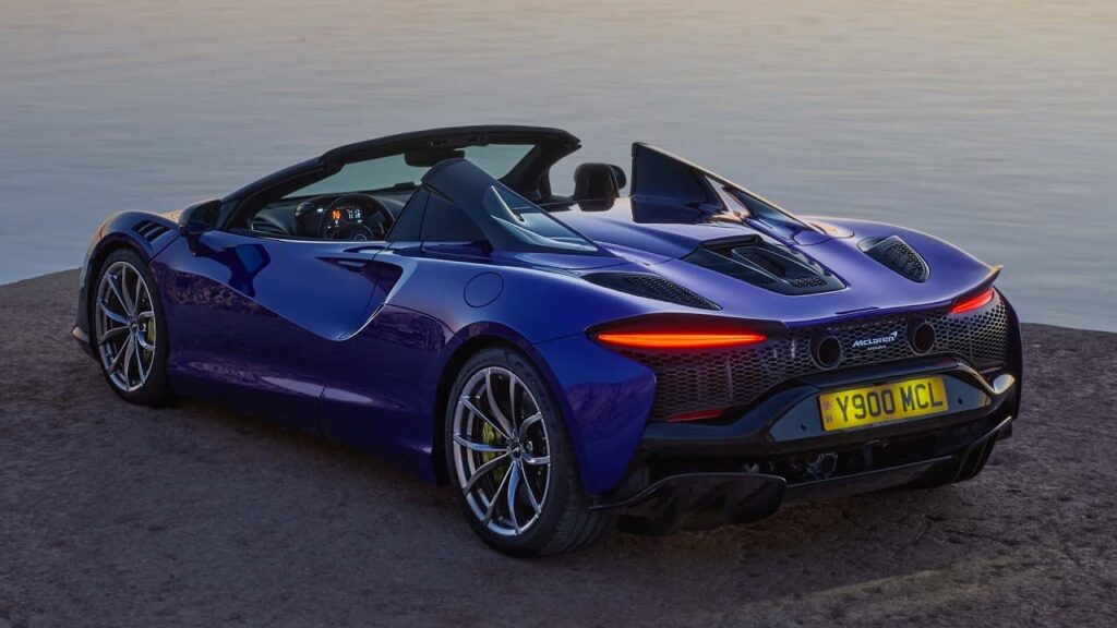 McLaren Artura Spider 2025