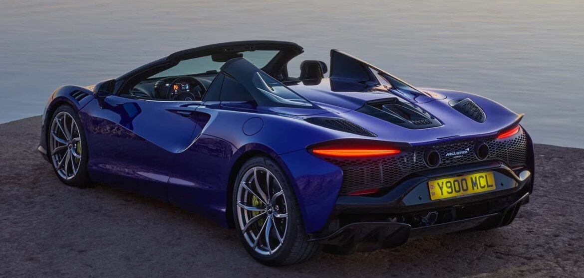 McLaren Artura Spider 2025