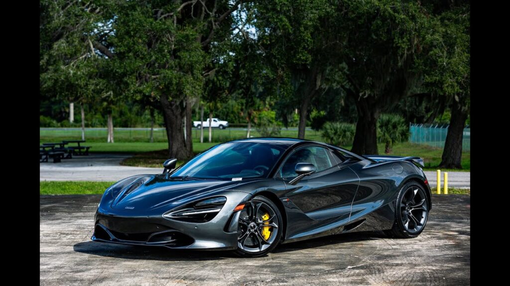 McLaren 720S dubai