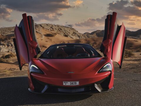Rent Mclaren 570S in Dubai