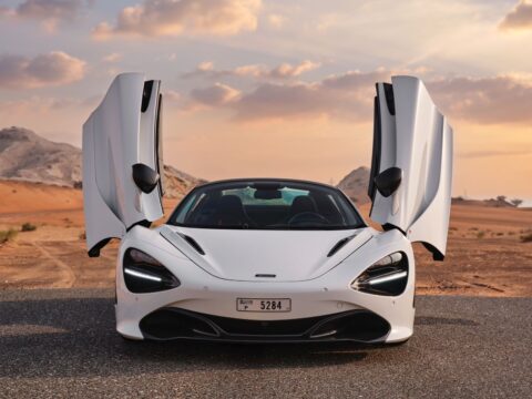 Rent McLaren 720s Spider White in Dubai