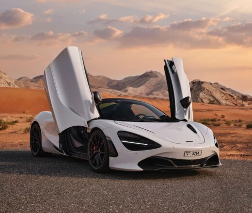 Rent McLaren 720s Spider White in Dubai
