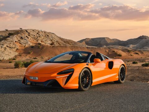 McLaren Artura Spider