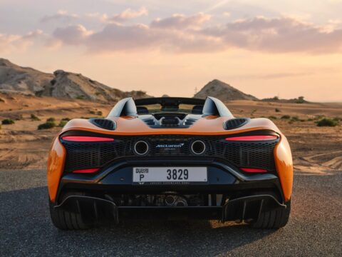 McLaren Artura Spider