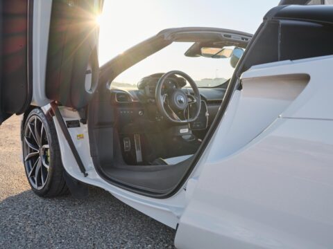 McLaren Artura Spider White