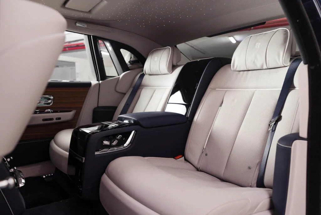 rolls royce phantom rent dubai