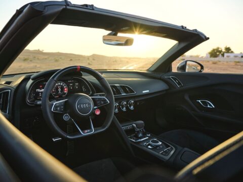Rent Audi R8 Spyder Black in Dubai