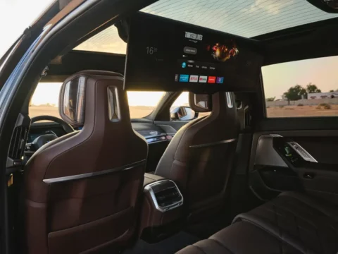 rent bmw 735i black in dubai