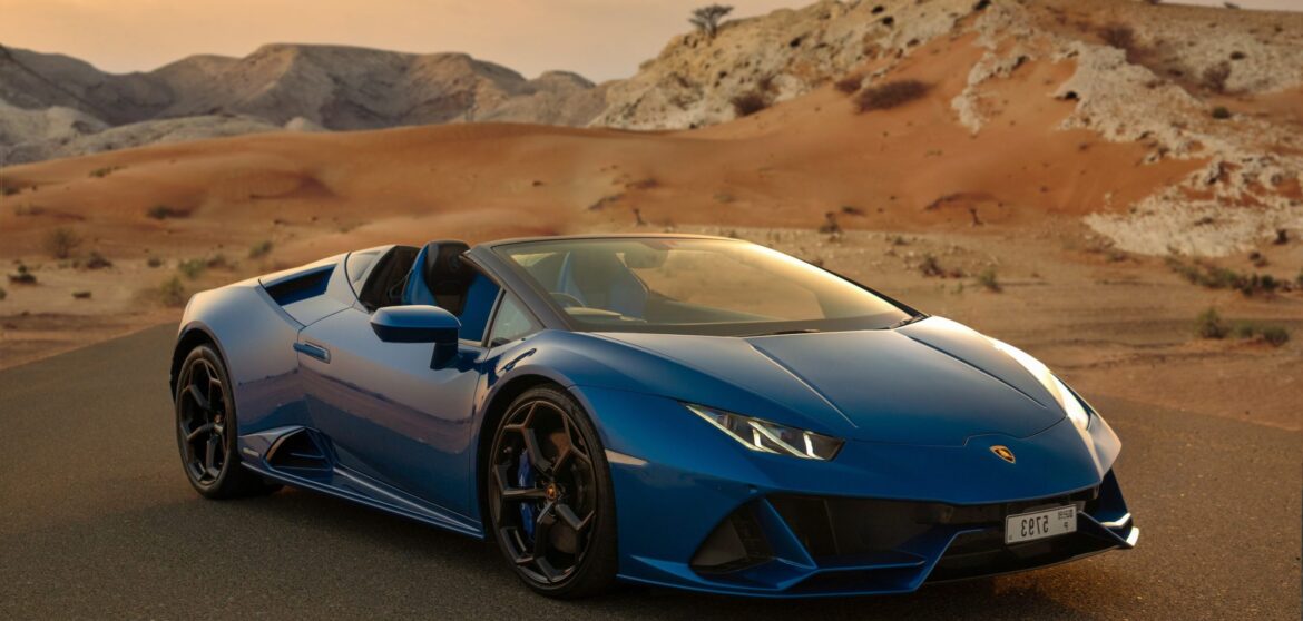 Lamborghini Huracan Evo Spyder Blue