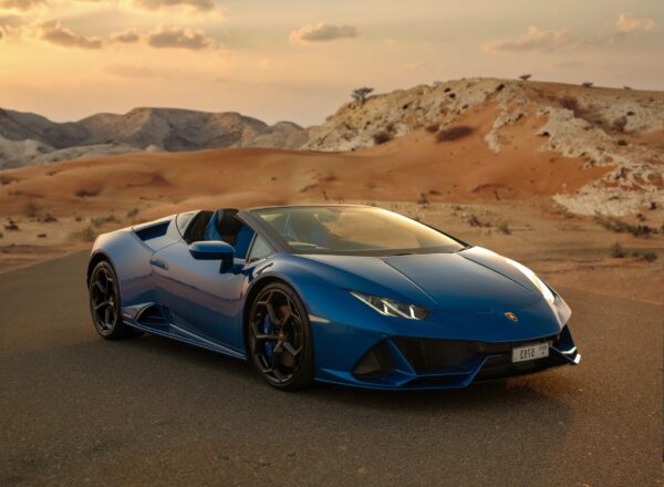 Lamborghini Huracan Evo Spyder Blue
