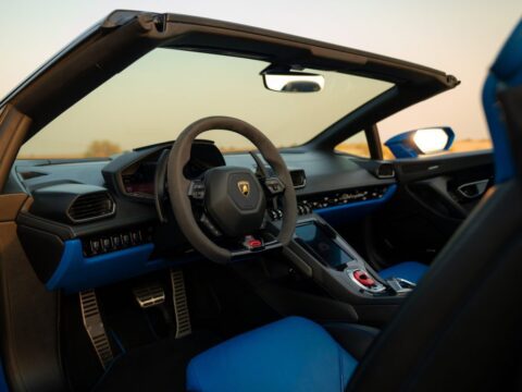 Lamborghini Huracan Evo Spyder Blue