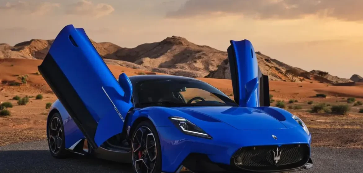 Maserati MC20 Blue