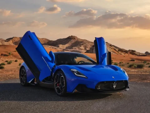 Maserati MC20 Blue