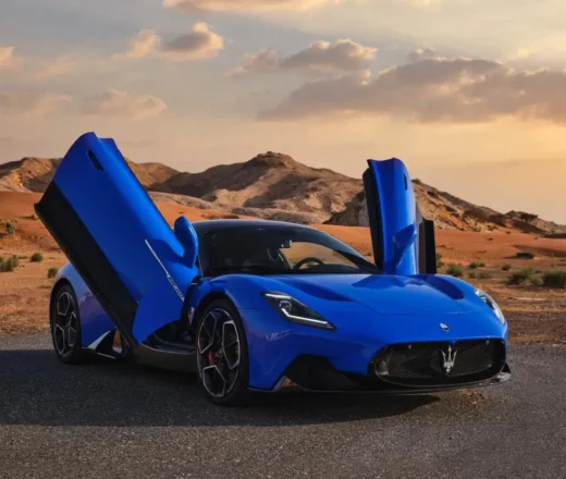 Maserati MC20 Blue