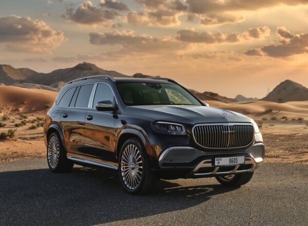 Rent Mercedes Benz GLS 600 Maybach in Dubai