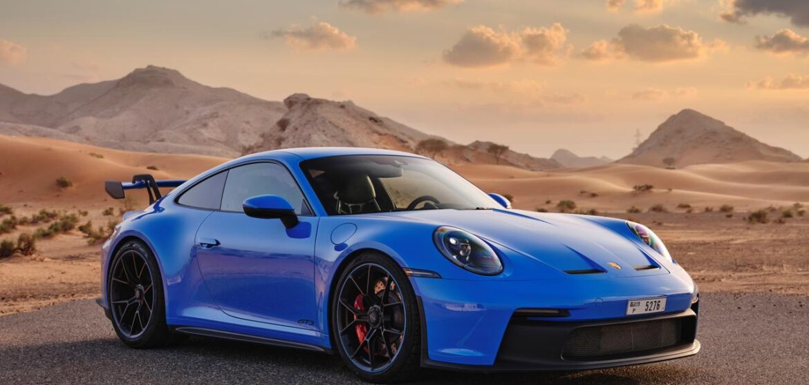 Rent Porsche 911 GT3 Blue in Dubai