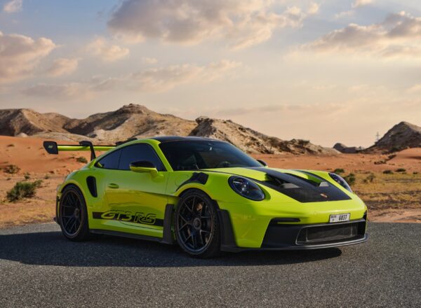 Rent Porsche 911 GT3 RS Green in Dubai