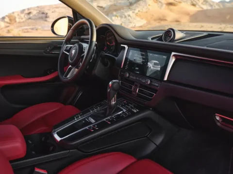 Rent Porsche Macan Sports Black in Dubai