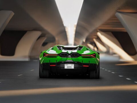 Lamborghini Revuelto green