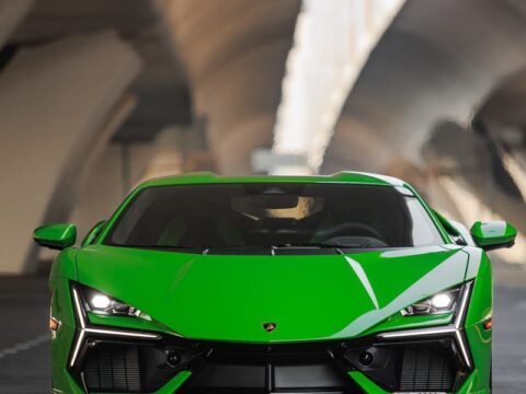 Lamborghini Revuelto green