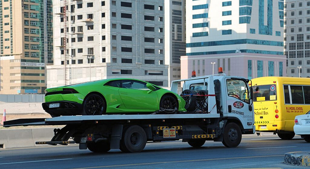 He Wanted a Supercar Experience. He Got a Tow Truck Instead.