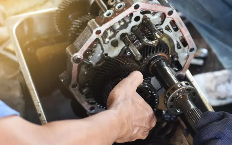 Worn Gearbox or Internal Transmission Failure