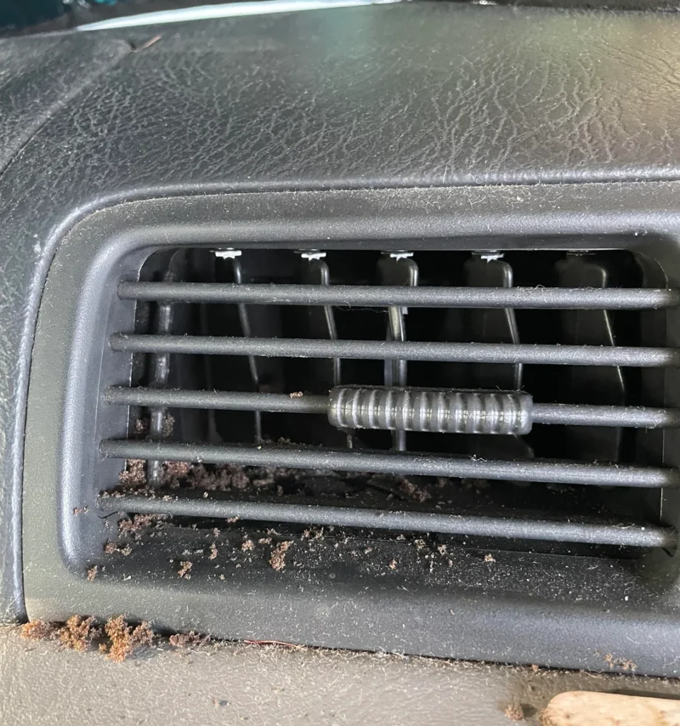 car dirty AC vents