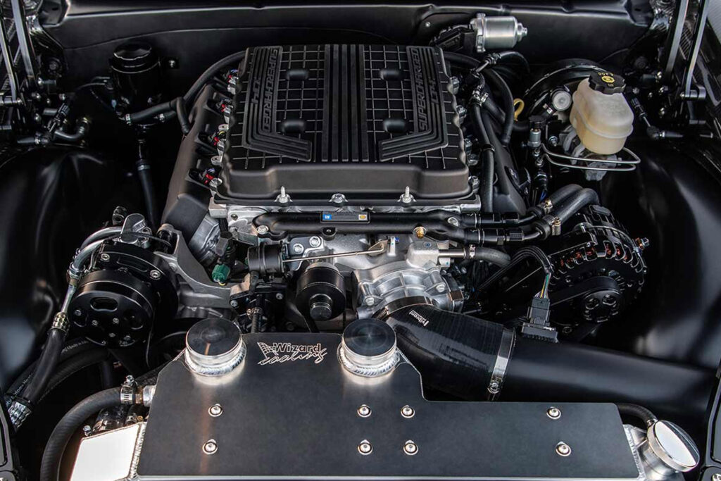 v8 engines in UAE