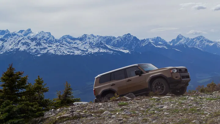 car on mountains climb