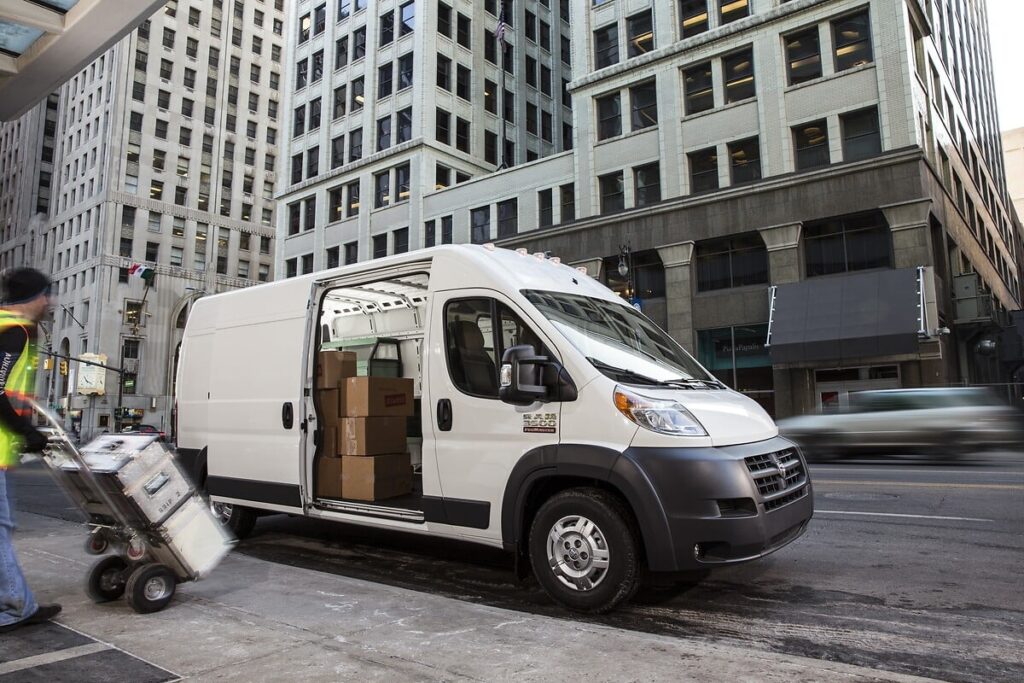 Best Commercial Delivery Vans in the UAE