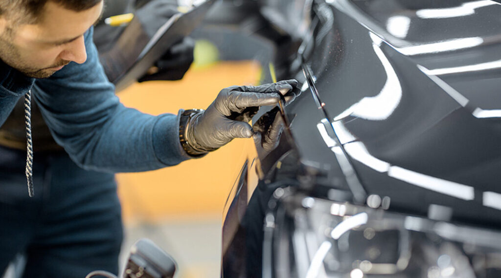 The Advantages of Choosing Paintless Dent Repair for Your Car