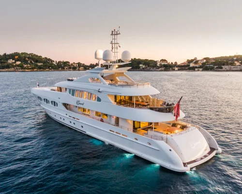 Private Yacht Charter Rental Dubai